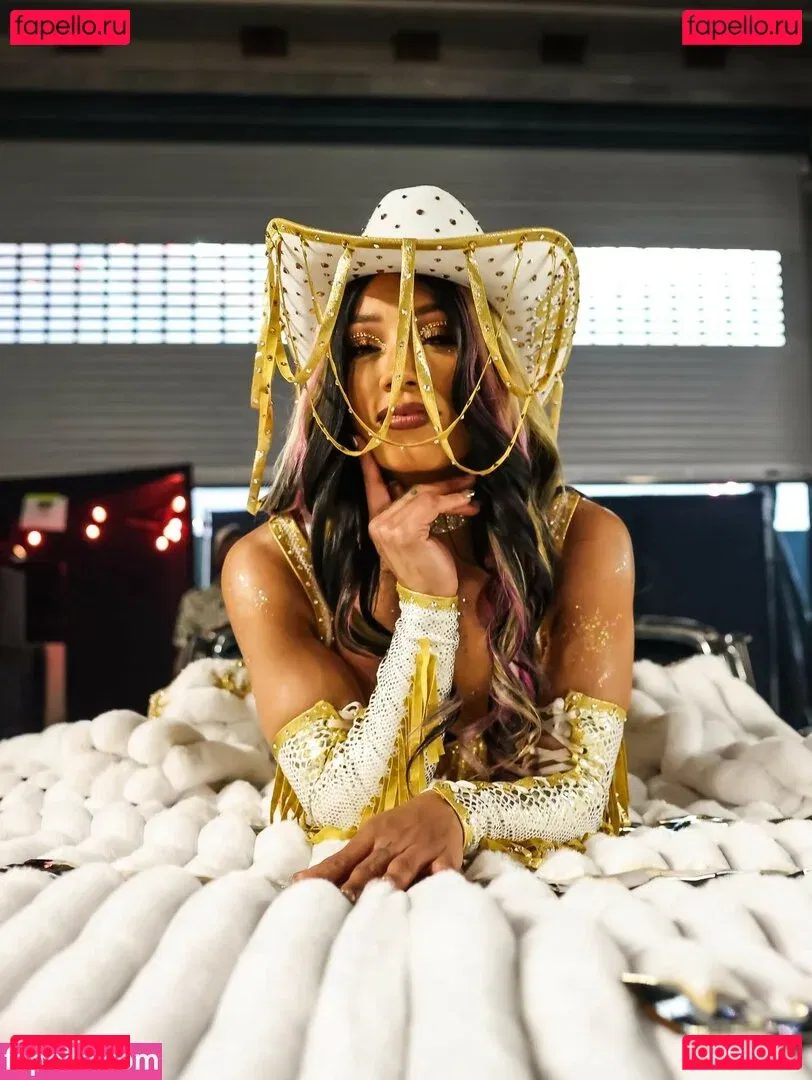 Sasha Banks Onlyfans Photo Gallery 