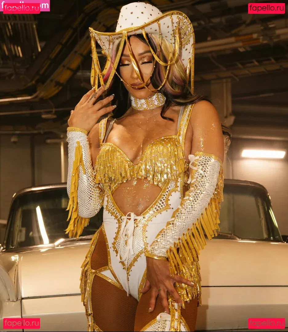 Sasha Banks Onlyfans Photo Gallery 