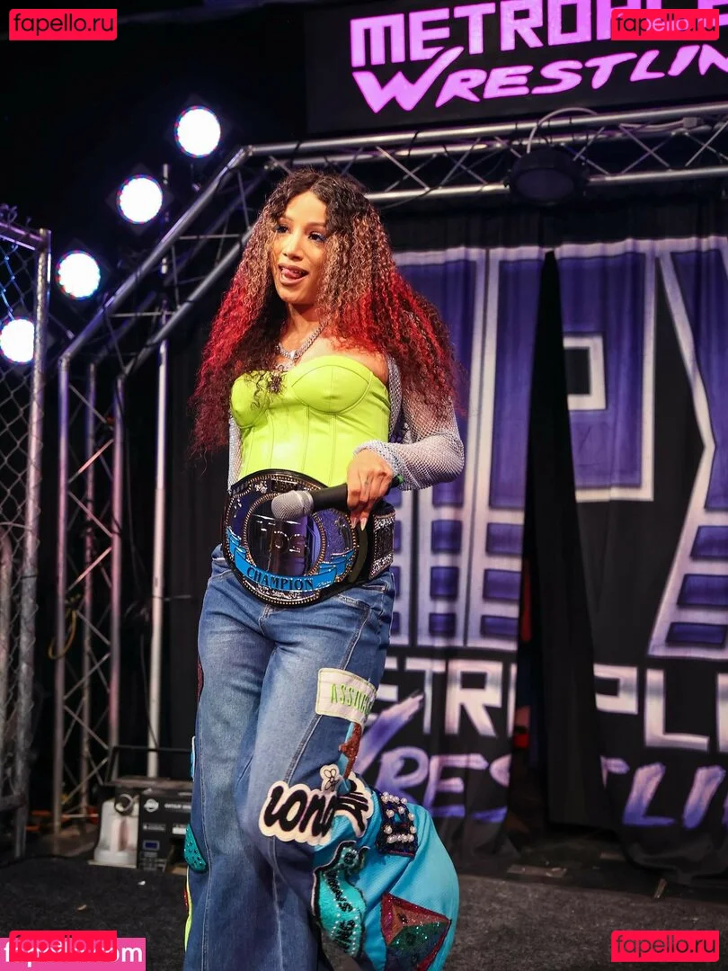 Sasha Banks Onlyfans Photo Gallery 