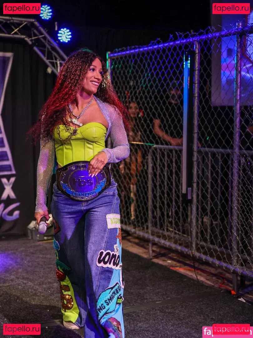 Sasha Banks Onlyfans Photo Gallery 
