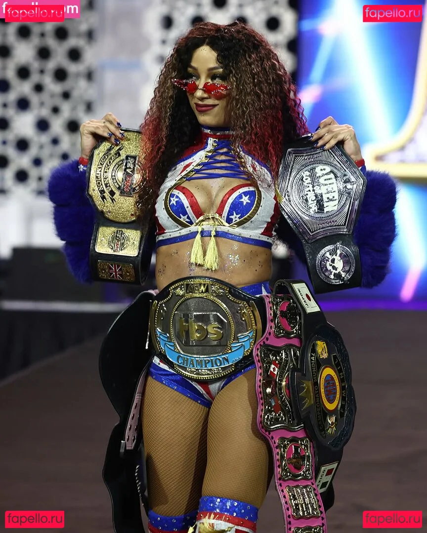 Sasha Banks Onlyfans Photo Gallery 