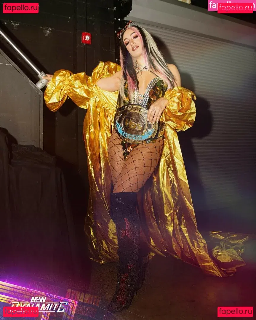 Sasha Banks Onlyfans Photo Gallery 