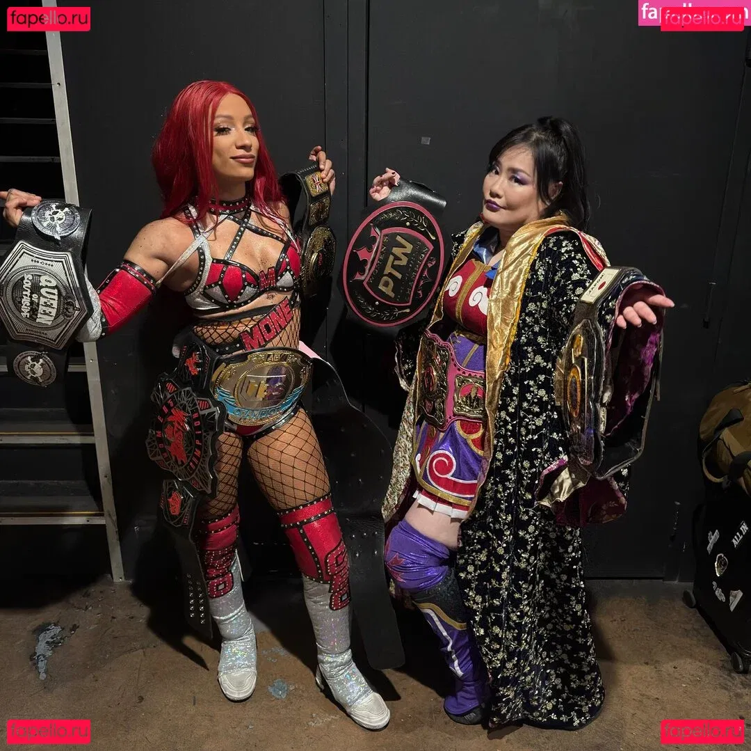 Sasha Banks Onlyfans Photo Gallery 