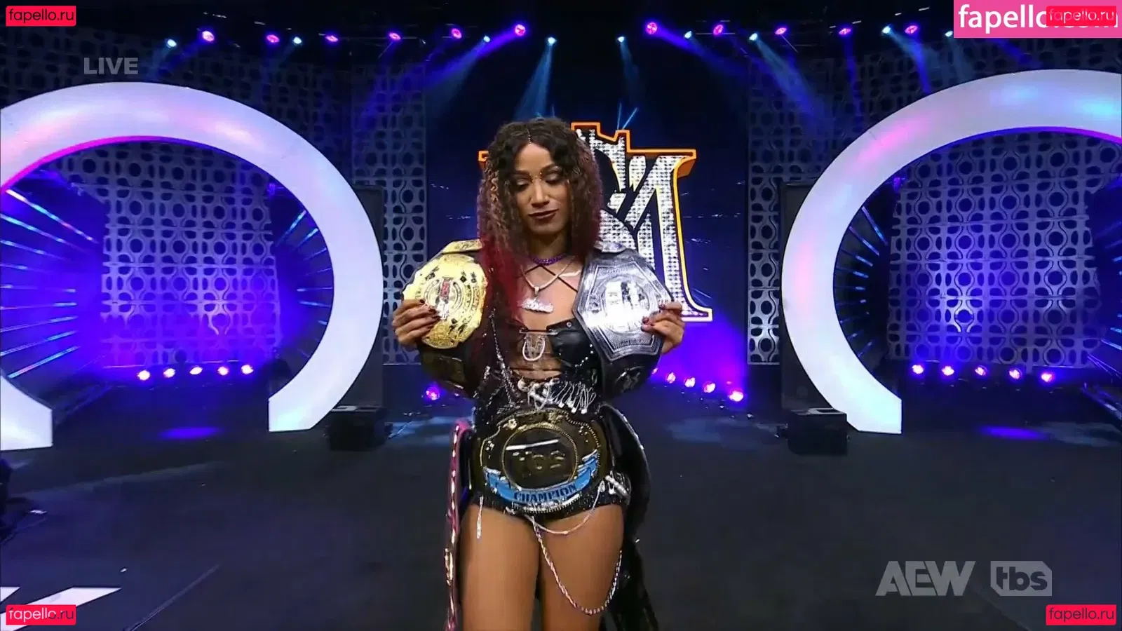 Sasha Banks Onlyfans Photo Gallery 