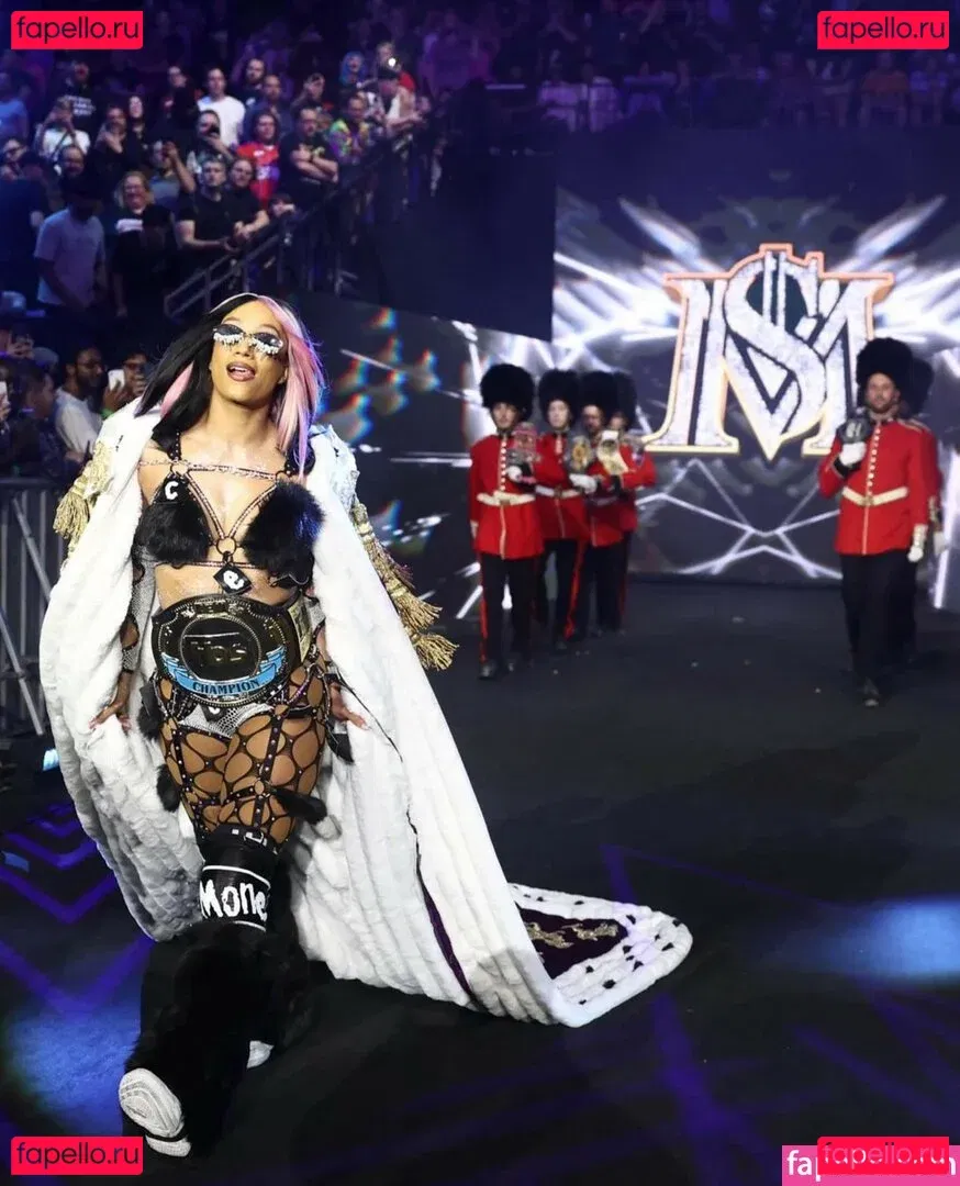 Sasha Banks Onlyfans Photo Gallery 