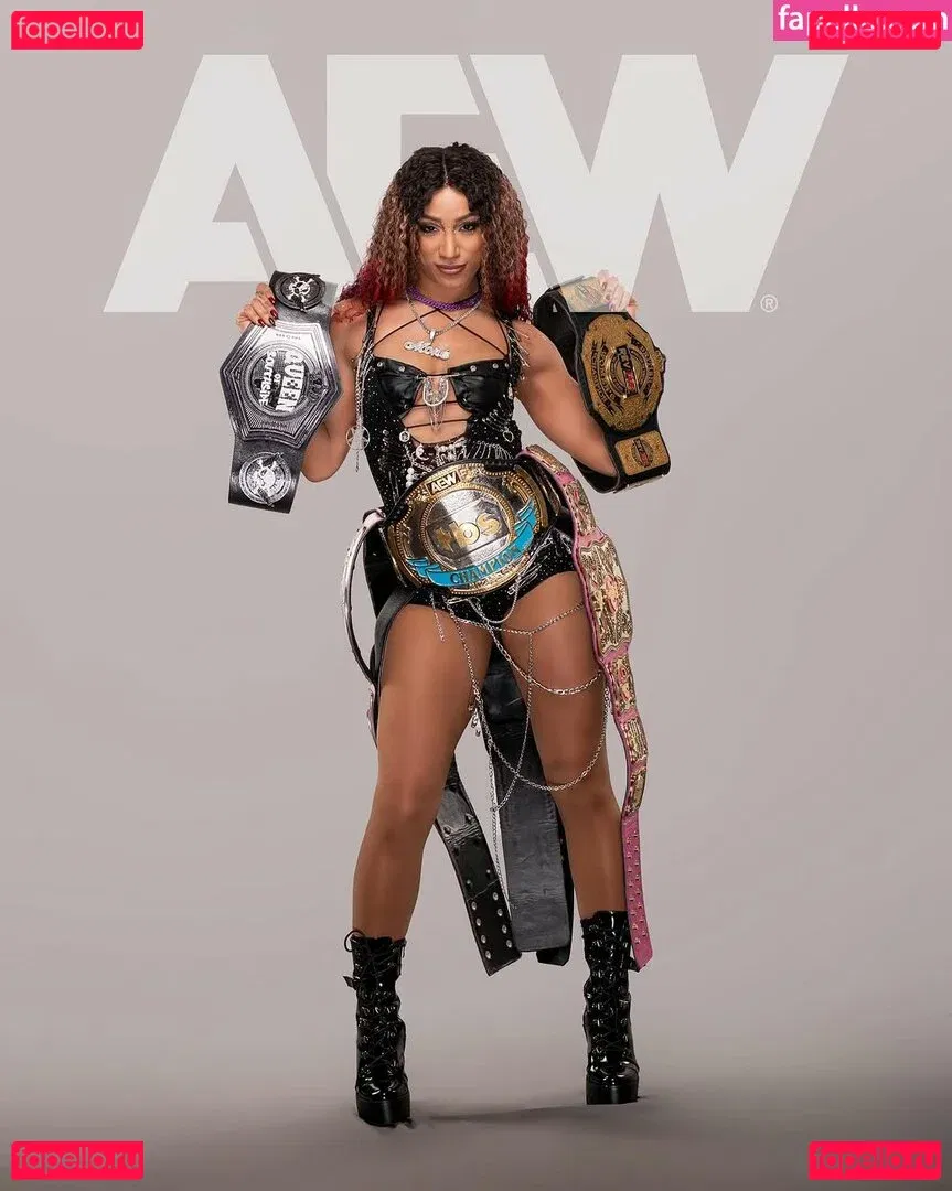 Sasha Banks Onlyfans Photo Gallery 