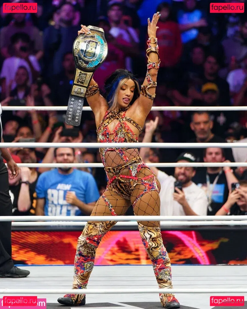Sasha Banks Onlyfans Photo Gallery 
