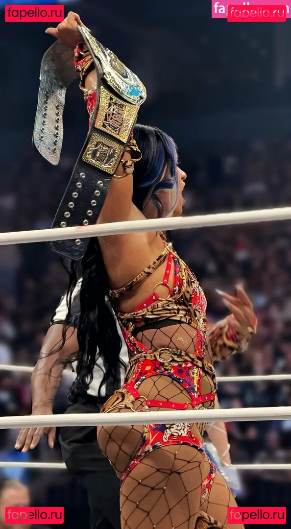 Sasha Banks Onlyfans Photo Gallery 