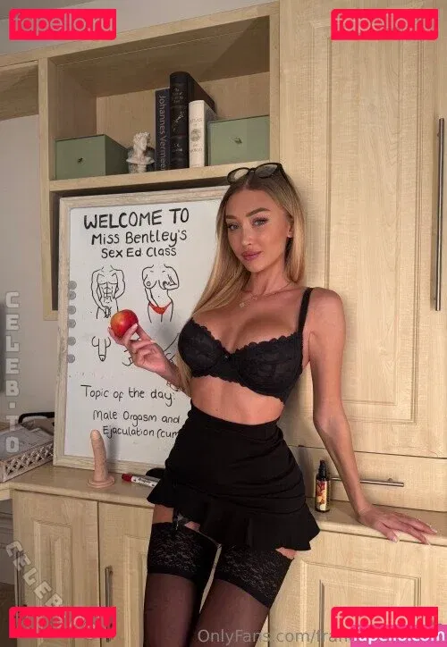 francesbentley Onlyfans Photo Gallery 