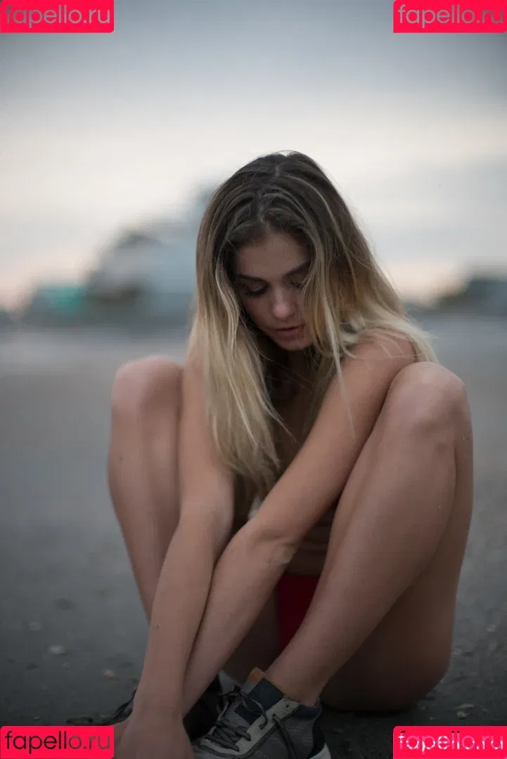 heydarling.co Onlyfans Photo Gallery 