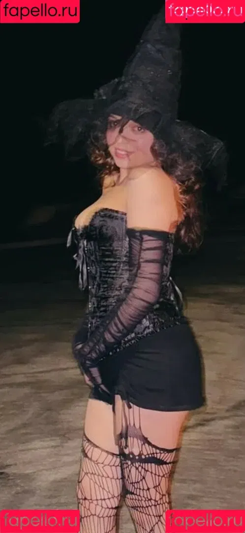 Cree Cicchino Onlyfans Photo Gallery 