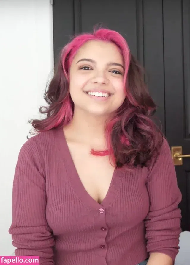 Cree Cicchino Onlyfans Photo Gallery 