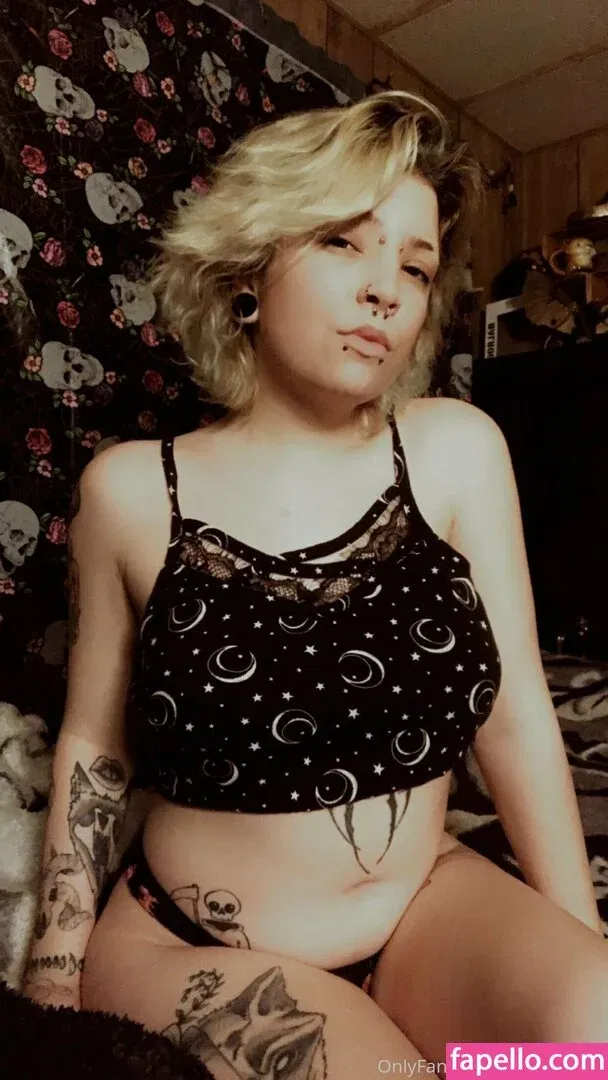 lilbaphomet Onlyfans Photo Gallery 