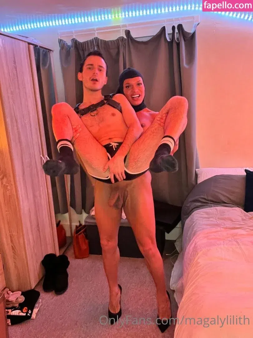 mayagoeswild Onlyfans Photo Gallery 