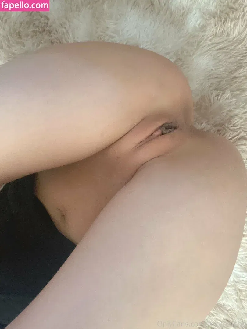 madena_ Onlyfans Photo Gallery 