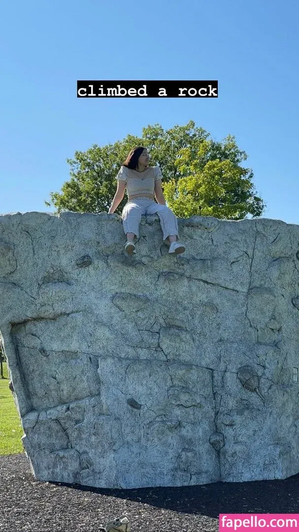 madena_ Onlyfans Photo Gallery 