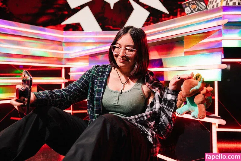 madena_ Onlyfans Photo Gallery 