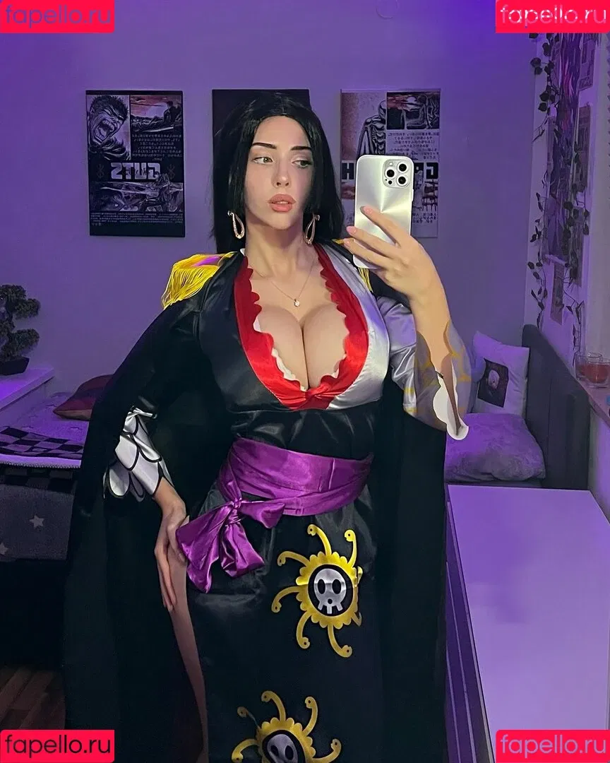 Elisa Denisee Onlyfans Photo Gallery 