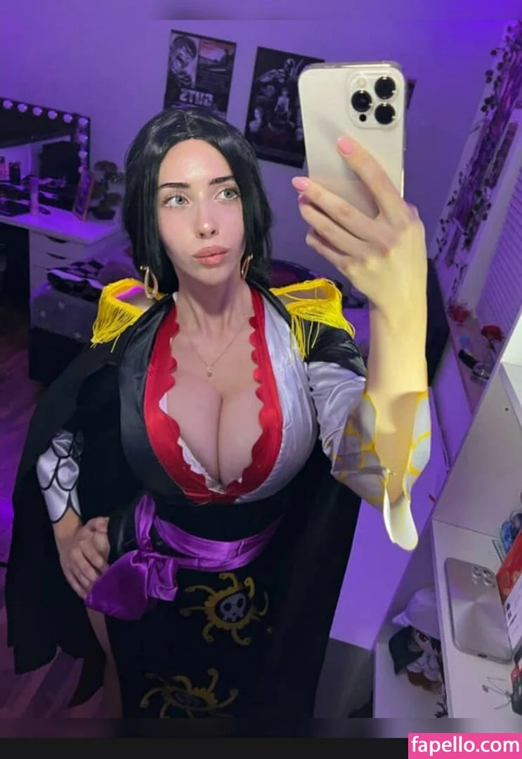 Elisa Denisee Onlyfans Photo Gallery 