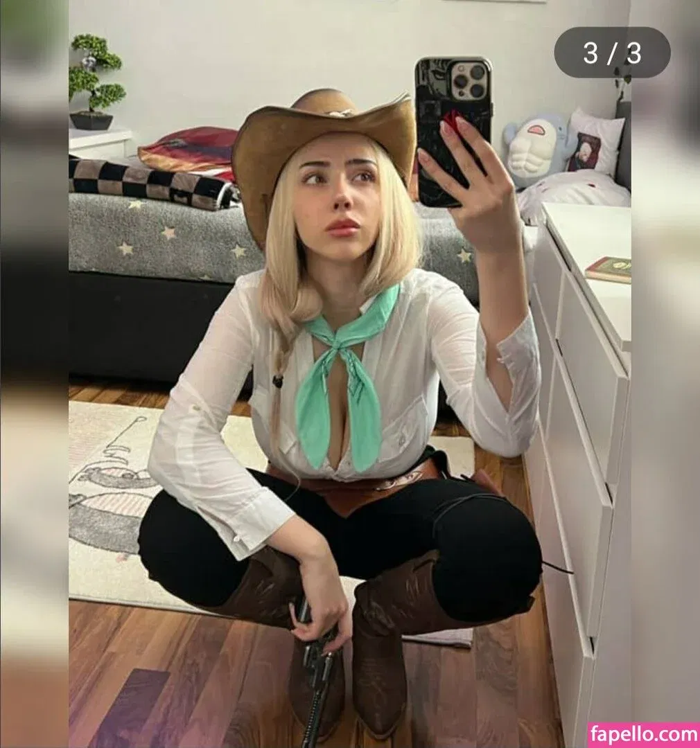 Elisa Denisee Onlyfans Photo Gallery 