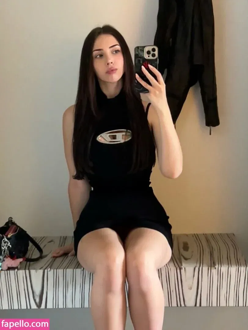 Elisa Denisee Onlyfans Photo Gallery 