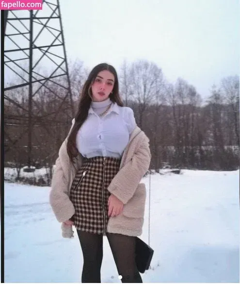 Elisa Denisee Onlyfans Photo Gallery 