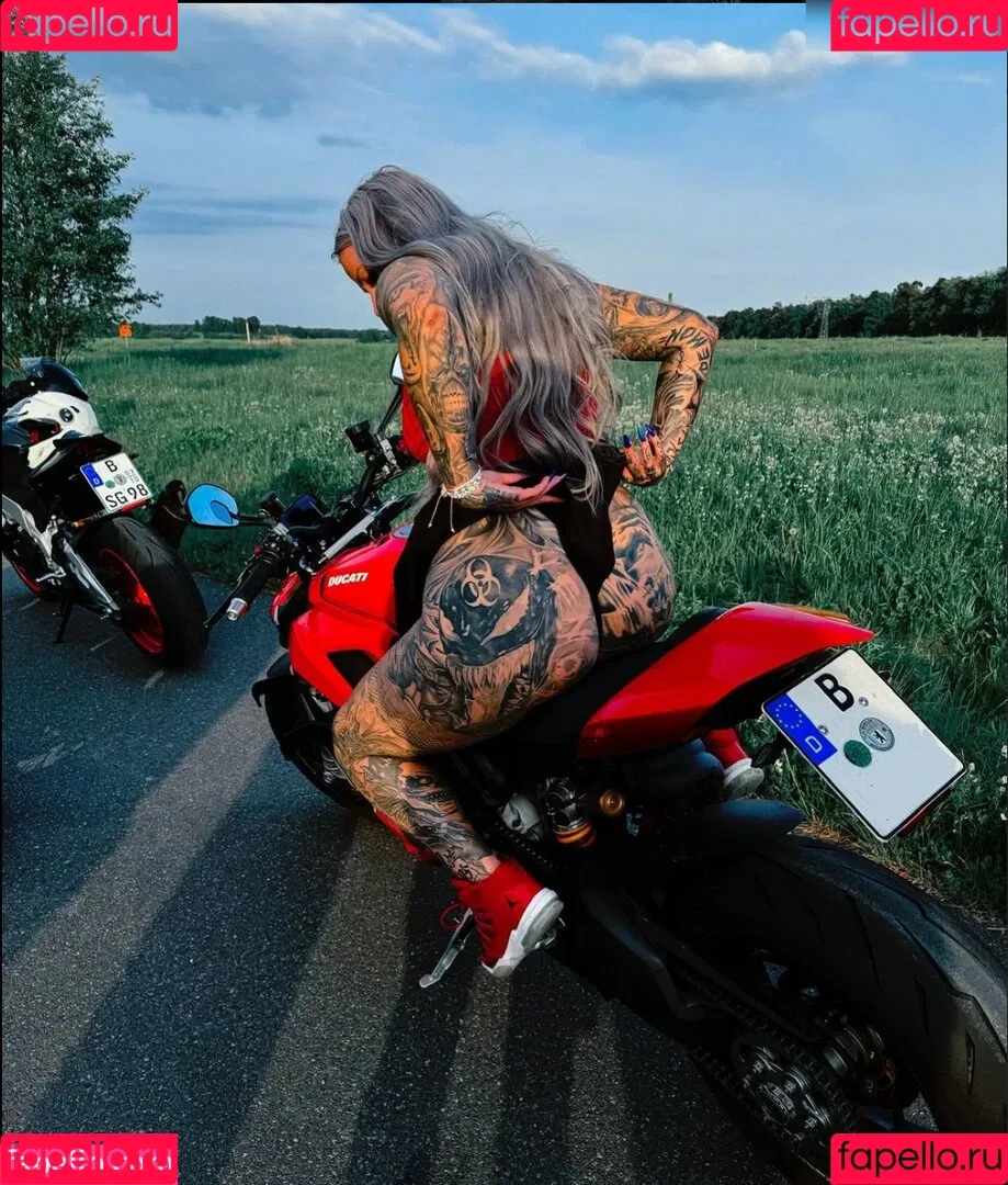 Zombieprinzessin Onlyfans Photo Gallery 