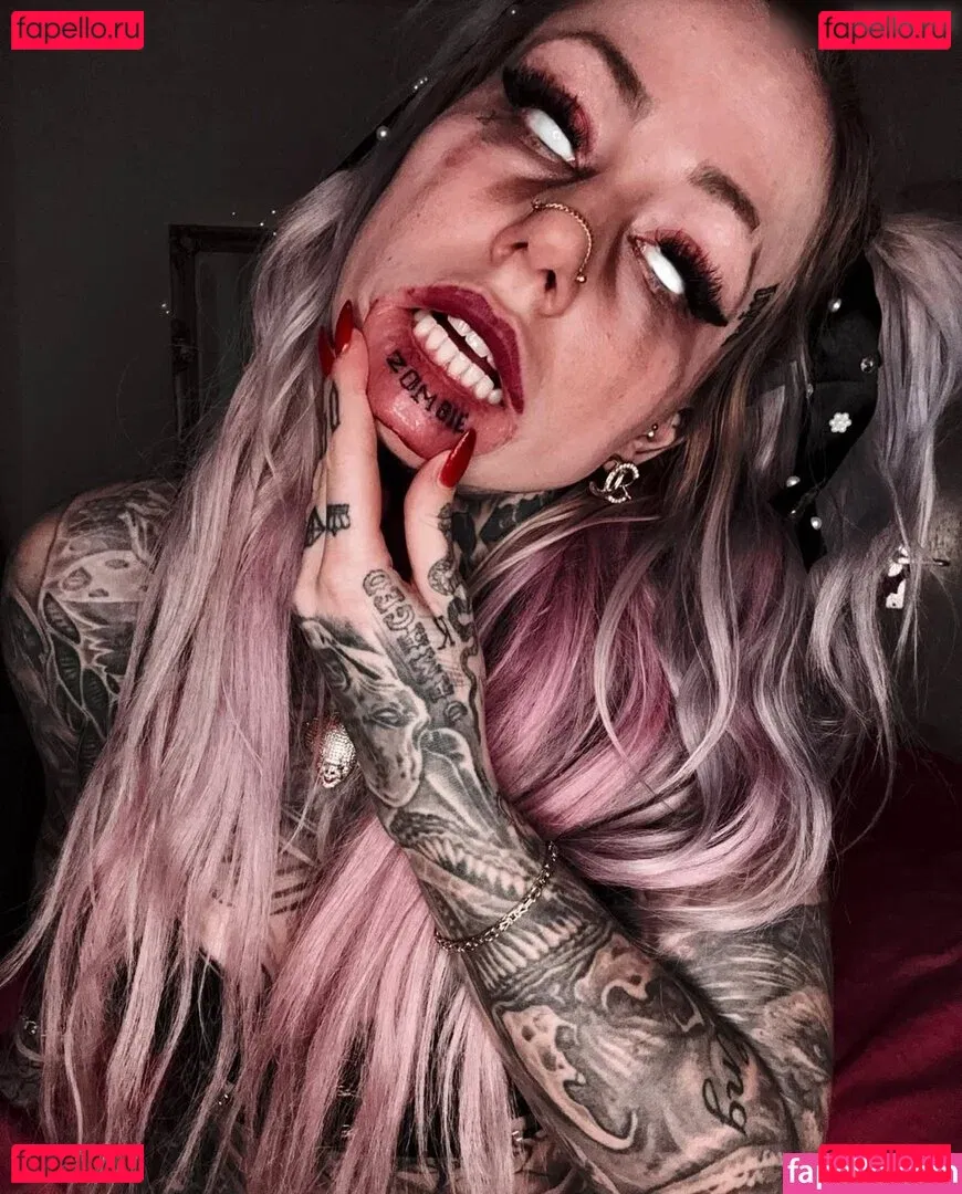 Zombieprinzessin Onlyfans Photo Gallery 