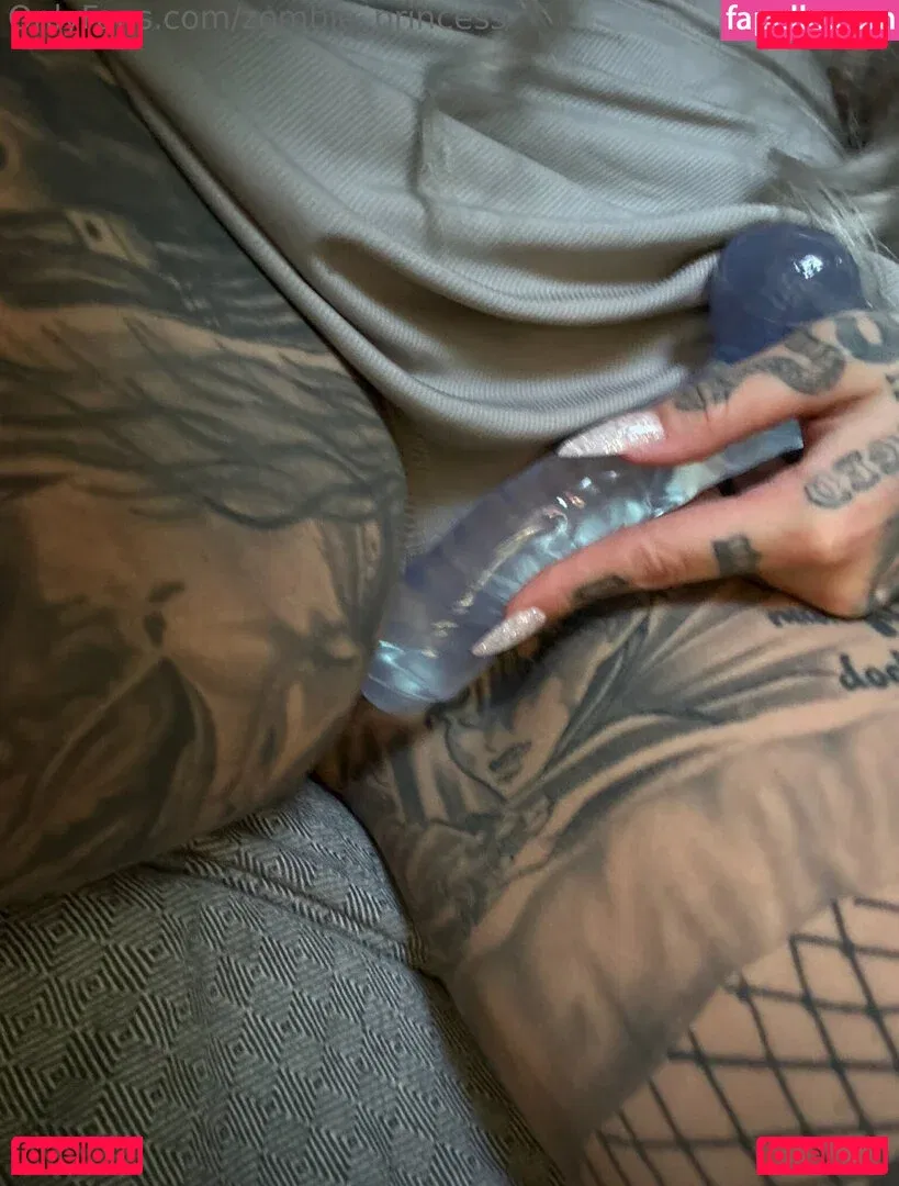 Zombieprinzessin Onlyfans Photo Gallery 