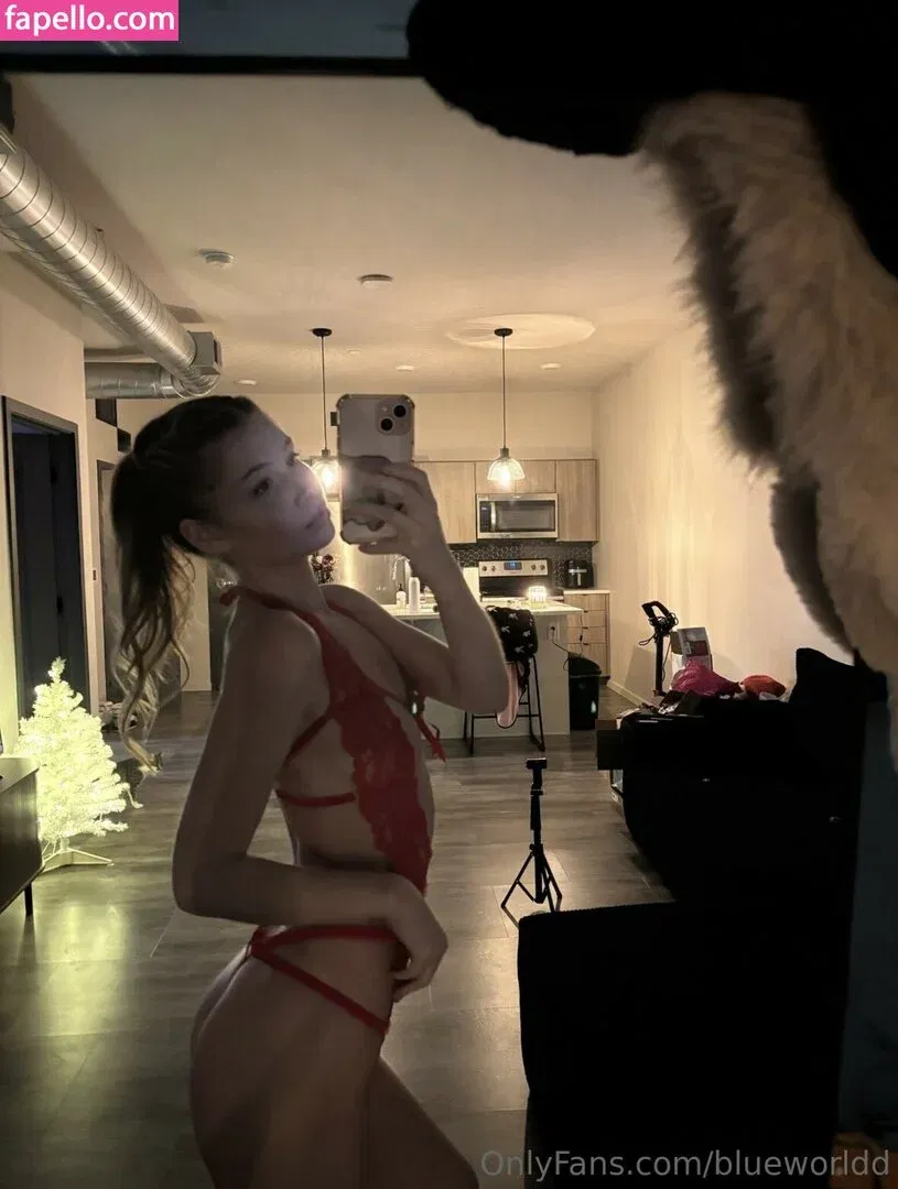 Blue World Onlyfans Photo Gallery 