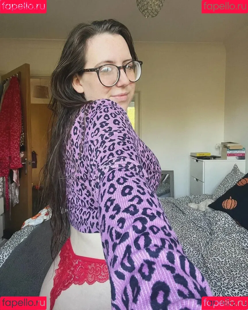 Tamzinisanerd Onlyfans Photo Gallery 