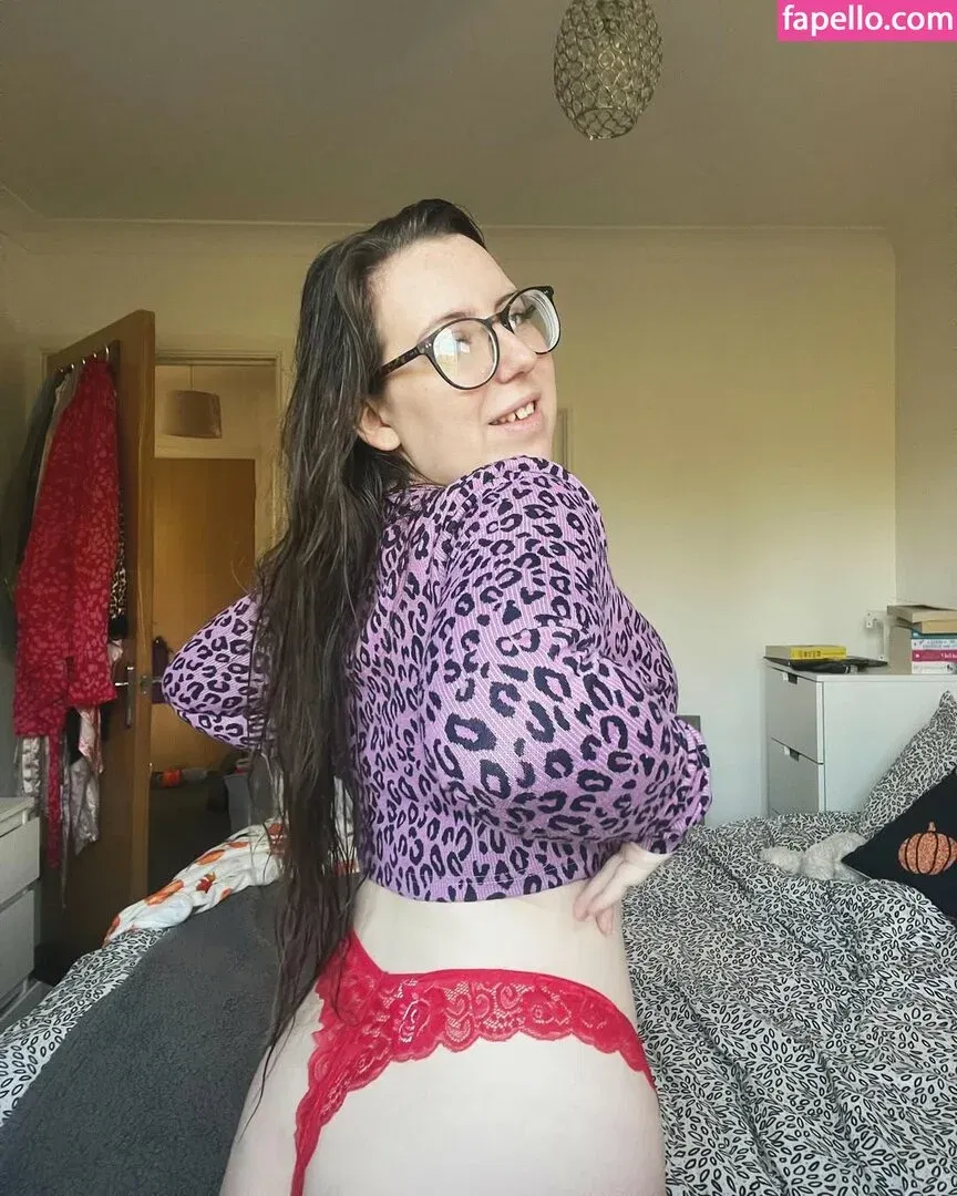 Tamzinisanerd Onlyfans Photo Gallery 