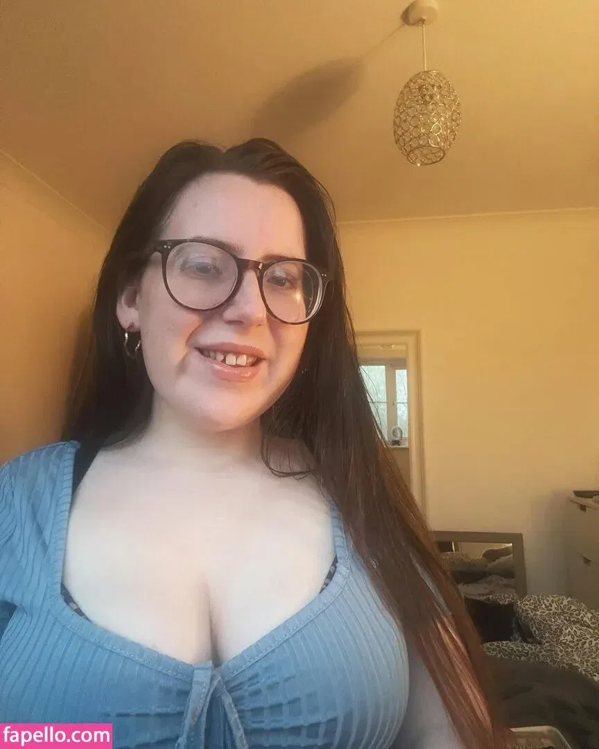 Tamzinisanerd Onlyfans Photo Gallery 