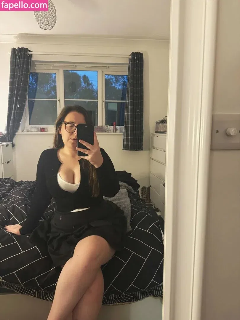 Tamzinisanerd Onlyfans Photo Gallery 