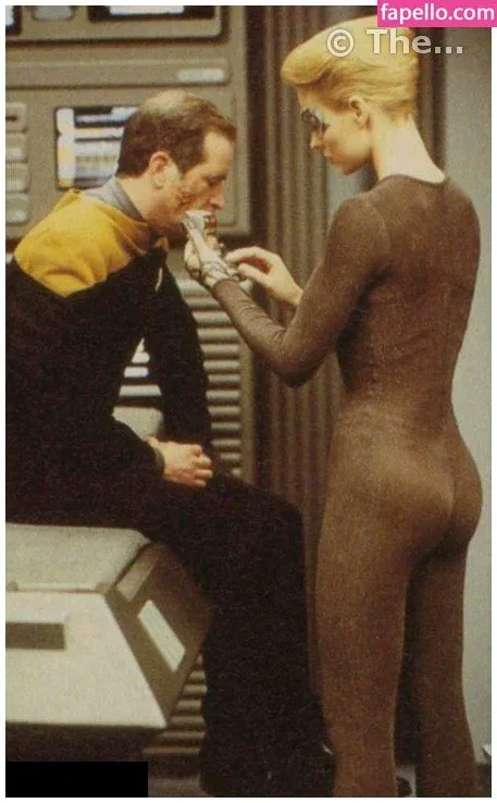 JURI 新宿クリスタル Onlyfans Photo Gallery 