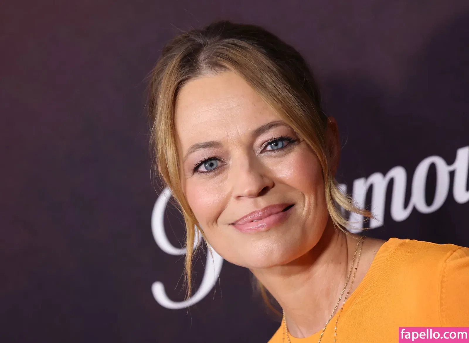 JURI 新宿クリスタル Onlyfans Photo Gallery 