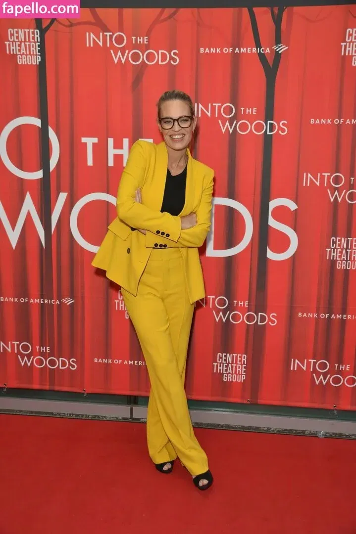 JURI 新宿クリスタル Onlyfans Photo Gallery 