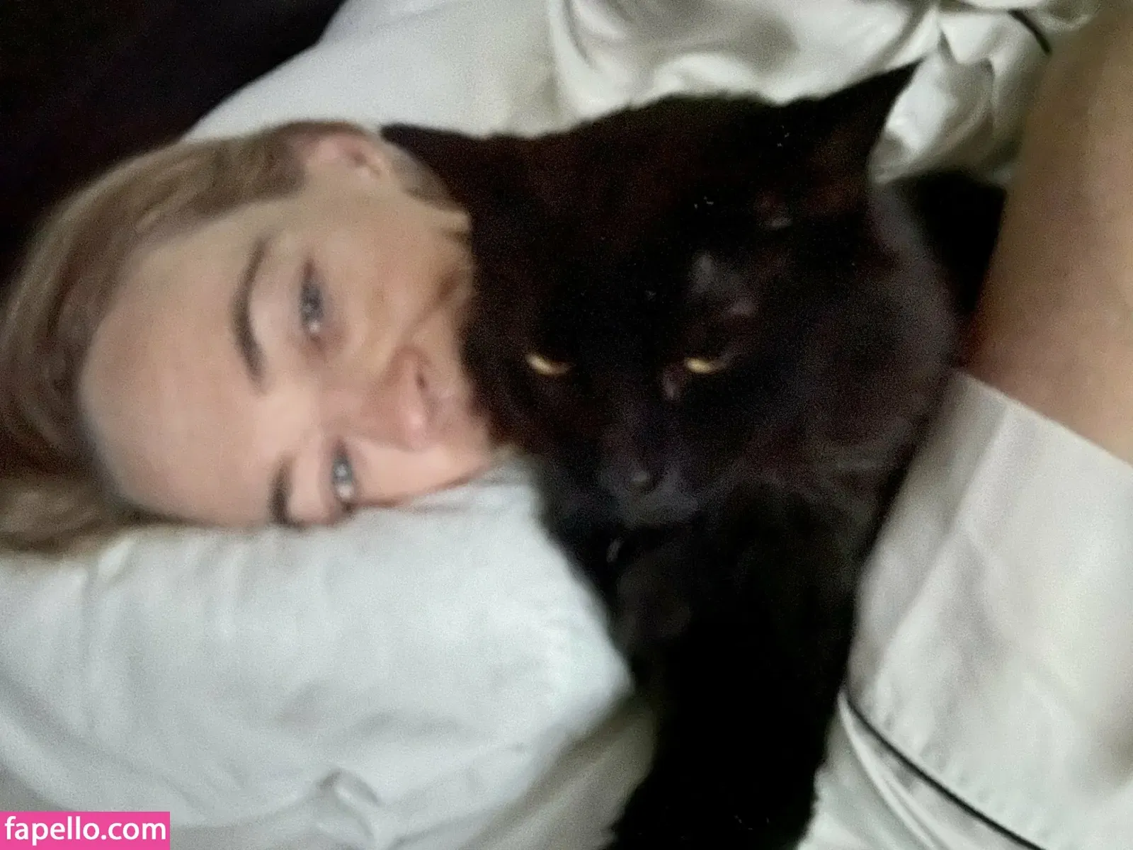 JURI 新宿クリスタル Onlyfans Photo Gallery 