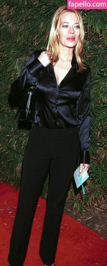 JURI 新宿クリスタル Onlyfans Photo Gallery 