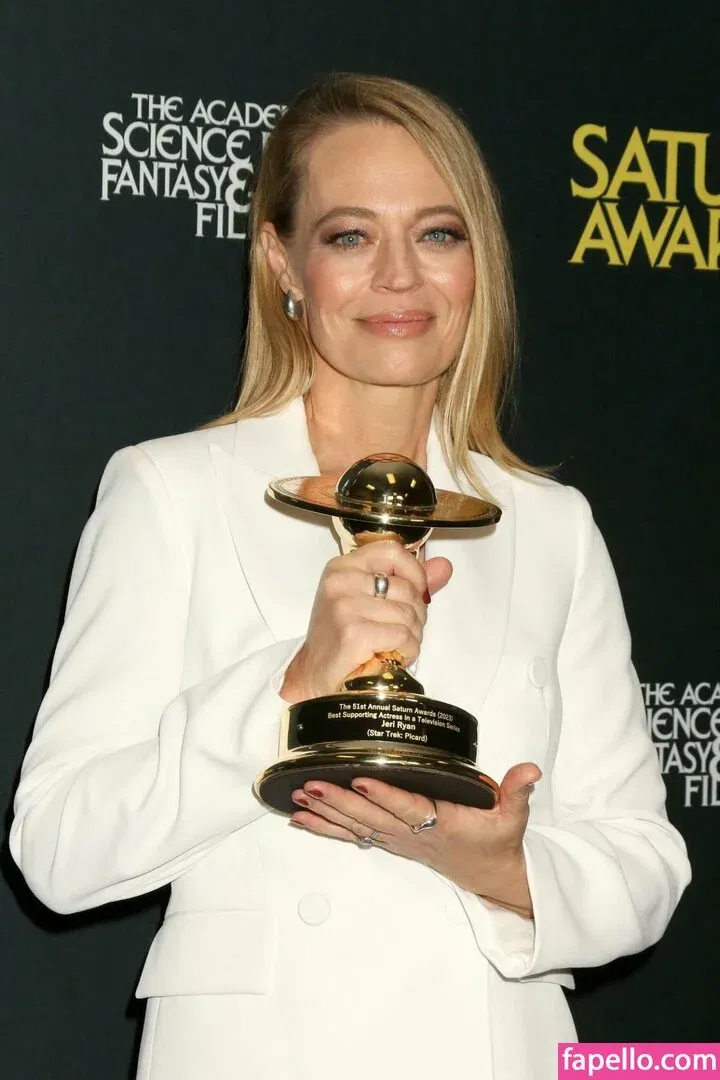 JURI 新宿クリスタル Onlyfans Photo Gallery 