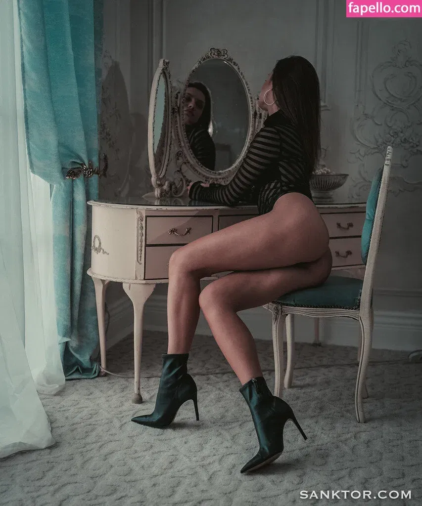 Vikki Roxy Onlyfans Photo Gallery 