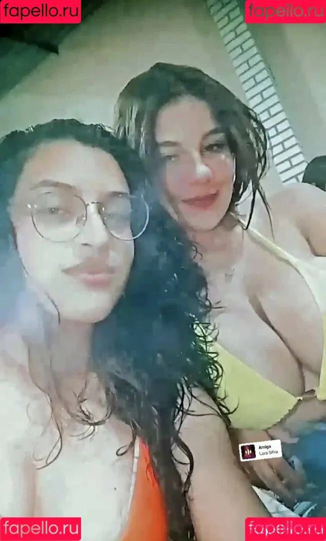 NicoliAraújo Onlyfans Photo Gallery 