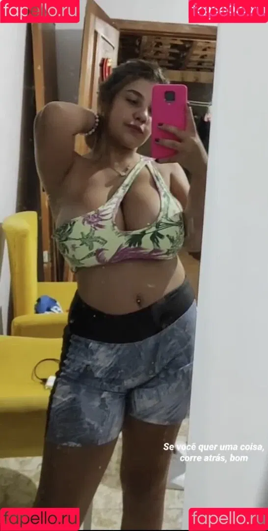 NicoliAraújo Onlyfans Photo Gallery 