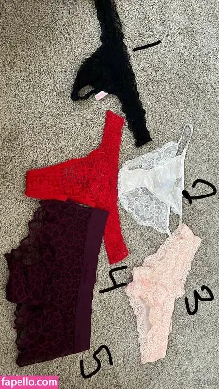 Bailey Saint Onlyfans Photo Gallery 