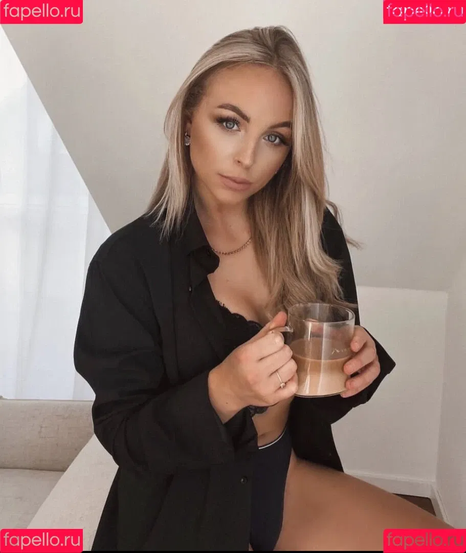 Celine Preuß Onlyfans Photo Gallery 