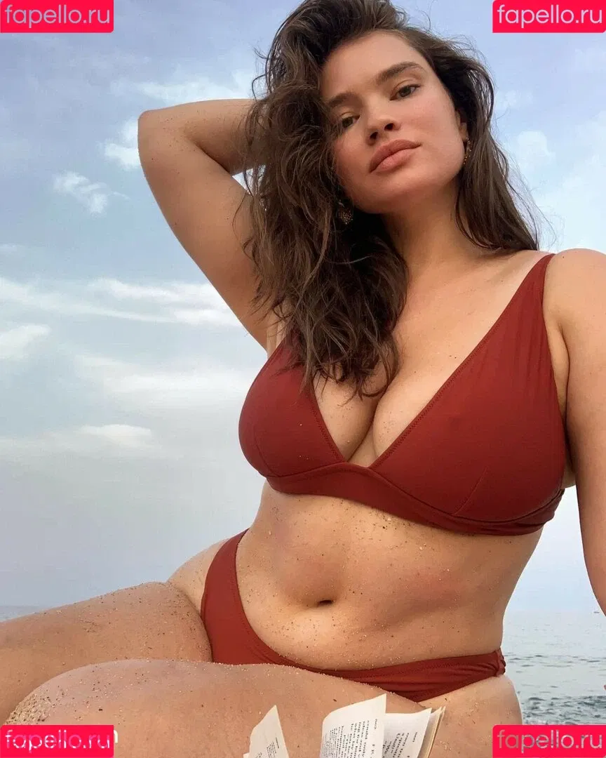 Tara Lynn Onlyfans Photo Gallery 