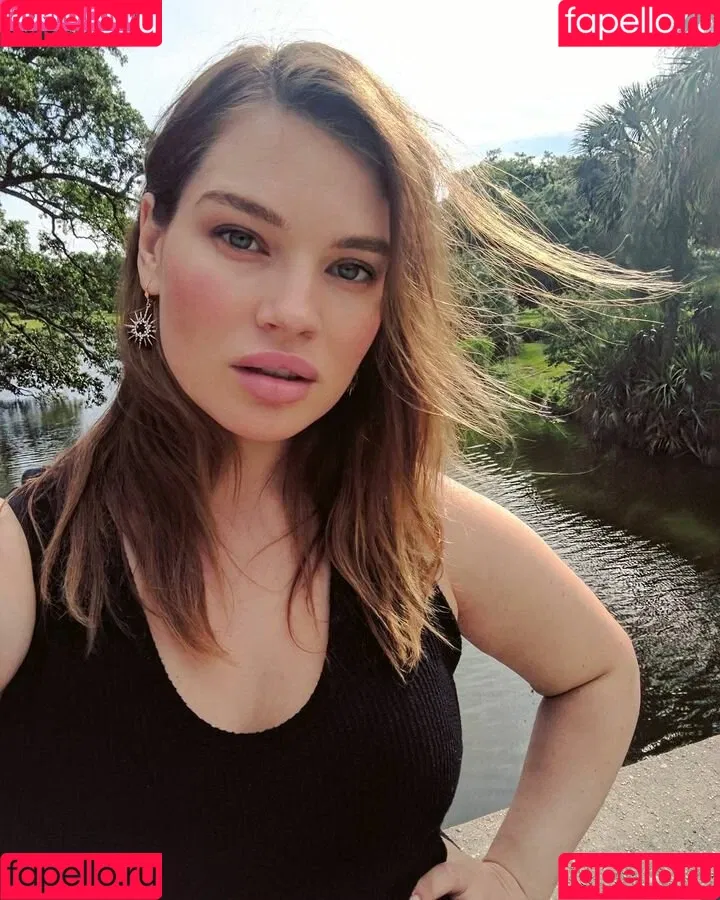 Tara Lynn Onlyfans Photo Gallery 