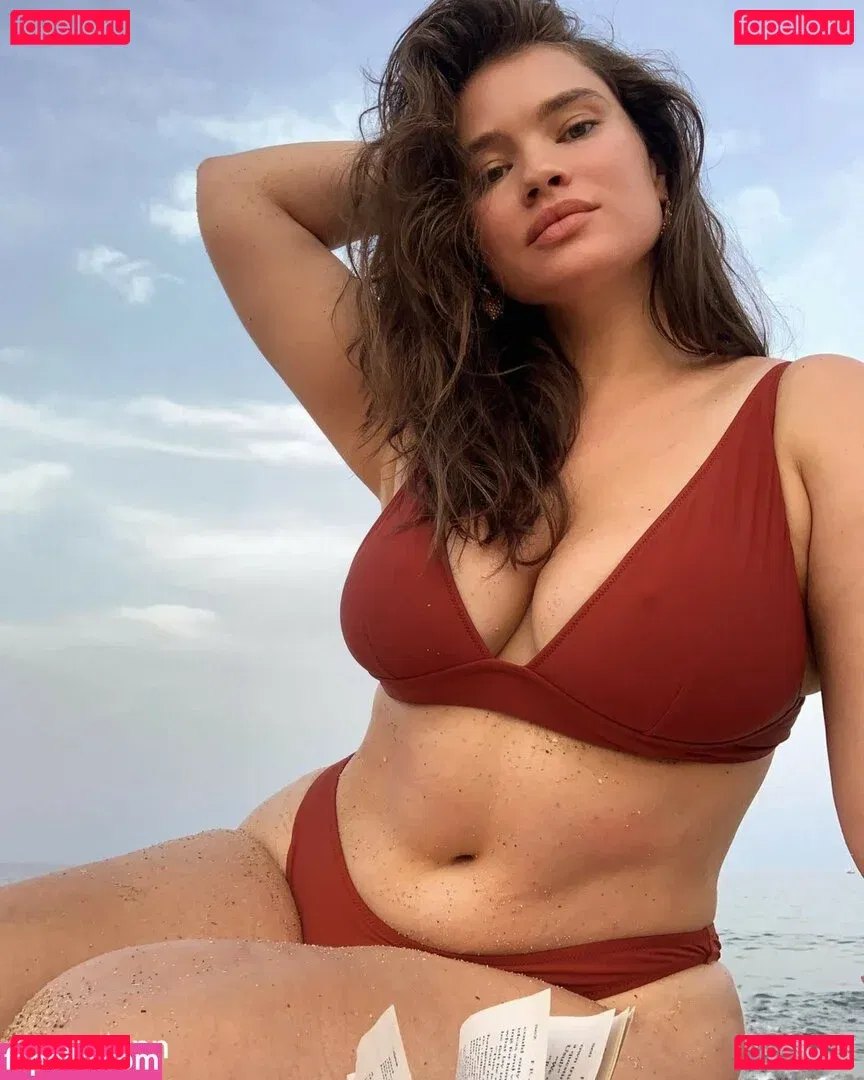 Tara Lynn Onlyfans Photo Gallery 