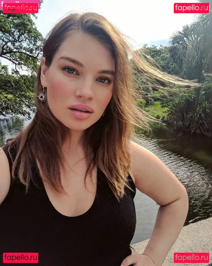 Tara Lynn Onlyfans Photo Gallery 