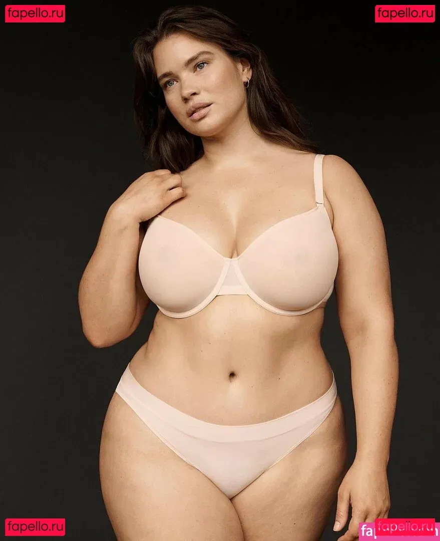 Tara Lynn Onlyfans Photo Gallery 